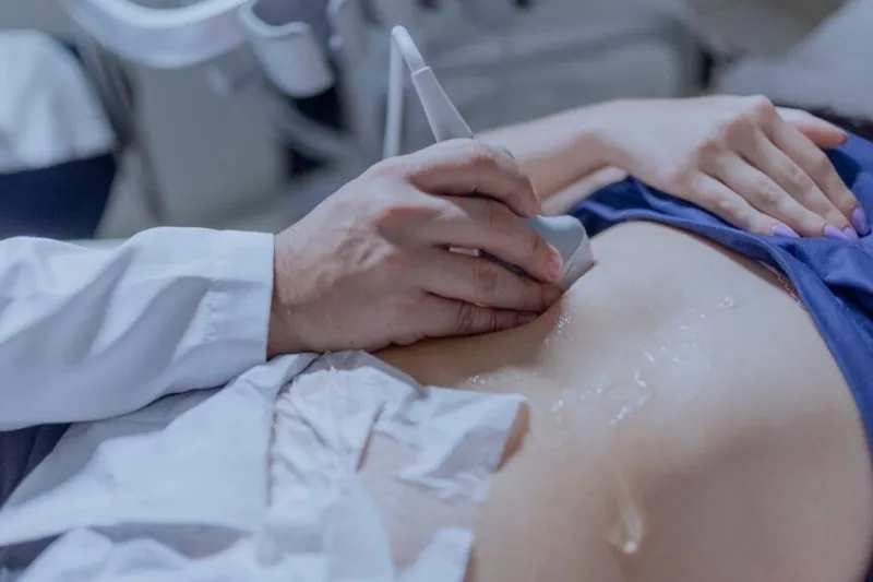 Zabiegi z wykorzystaniem USG – co to daje w diagnostyce i leczeniu?